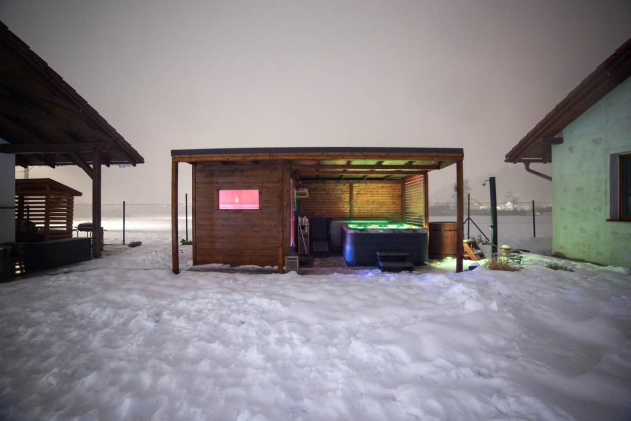 Domceky Sabinka A Melinka Villa Valča Exterior foto